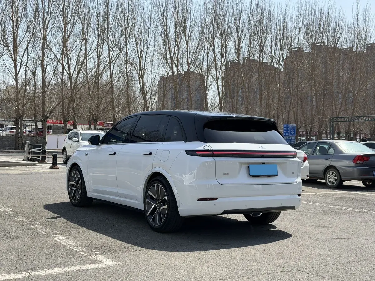 2024 Li L8 Range Extended 154HP REEV 42.8KWH,autocango,china used car exporter,china ev exporter,chinese used car exporter,chinese used ev exporter