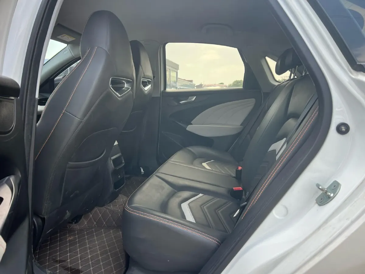 2021 KaiYi XuanDu 1.5T 156HP L4 5MT,autocango,china used car exporter,china ev exporter,chinese used car exporter,chinese used ev exporter