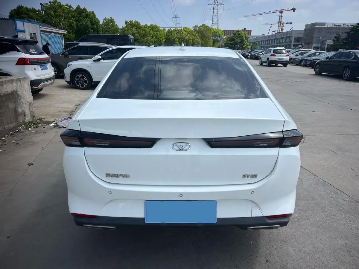 2021 KaiYi XuanDu 1.5T 156HP L4 5MT,autocango,china used car exporter,china ev exporter,chinese used car exporter,chinese used ev exporter