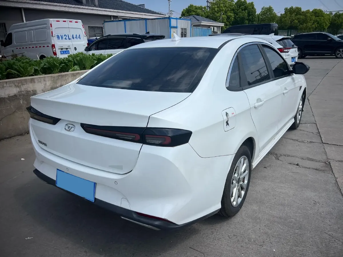 2021 KaiYi XuanDu 1.5T 156HP L4 5MT,autocango,china used car exporter,china ev exporter,chinese used car exporter,chinese used ev exporter