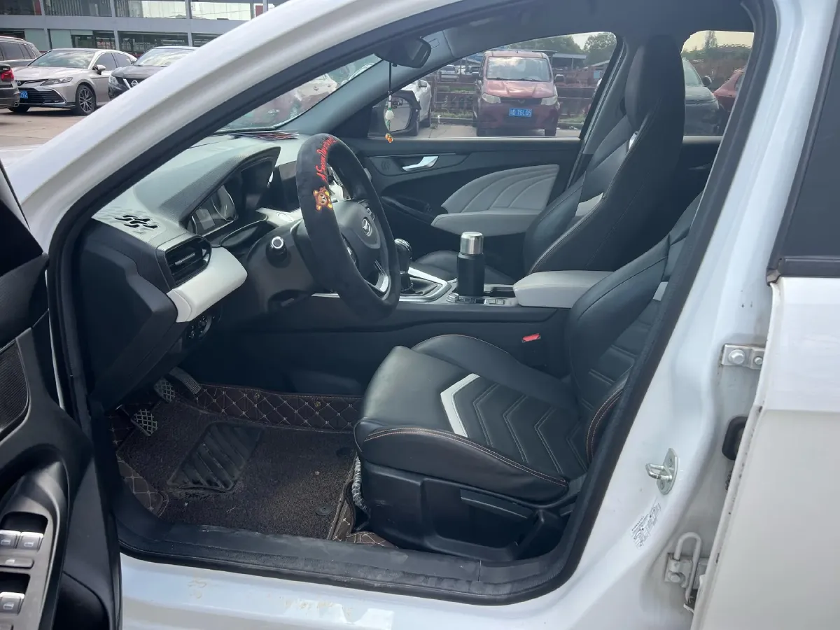 2021 KaiYi XuanDu 1.5T 156HP L4 5MT,autocango,china used car exporter,china ev exporter,chinese used car exporter,chinese used ev exporter