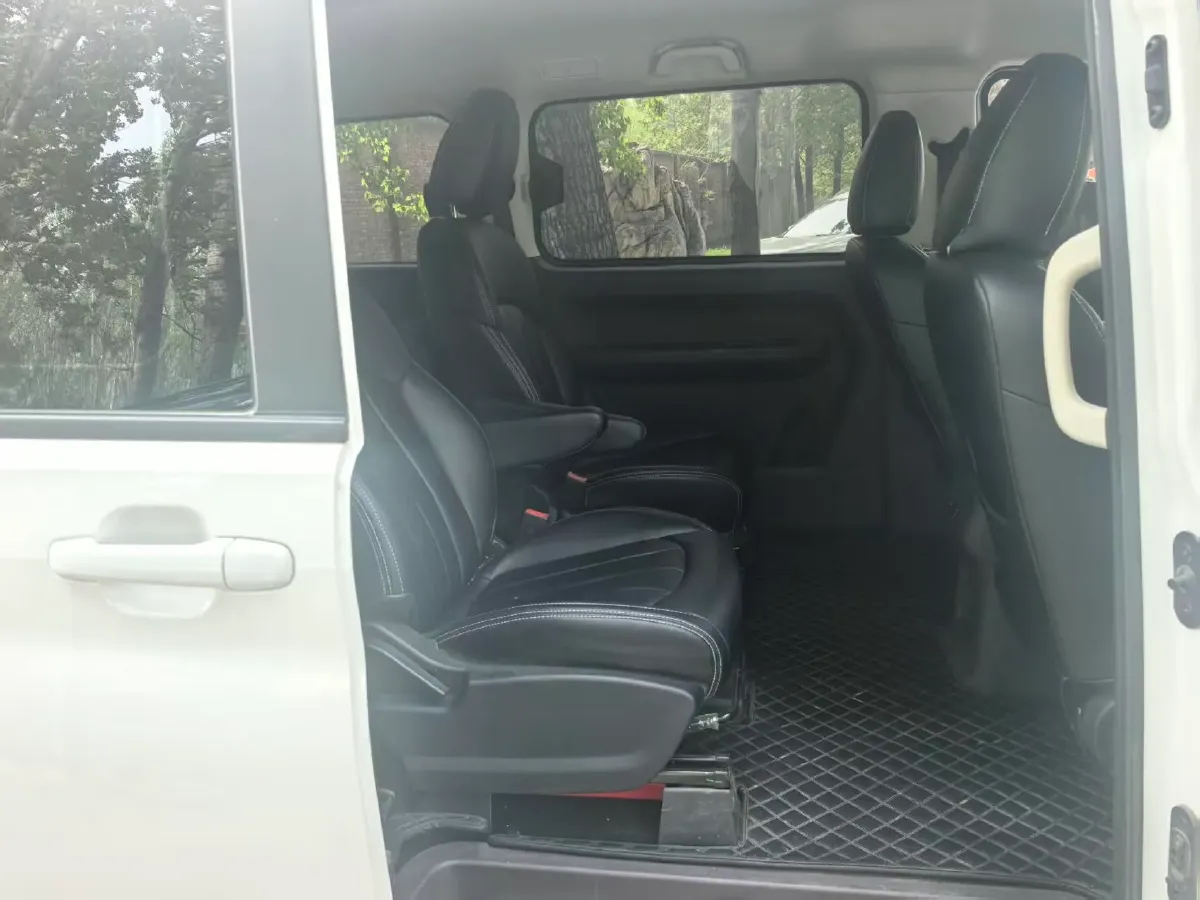 2023 BAW RuiSheng Trump M7 2.0L 144HP L4 8AT,autocango,china used car exporter,china ev exporter,chinese used car exporter,chinese used ev exporter