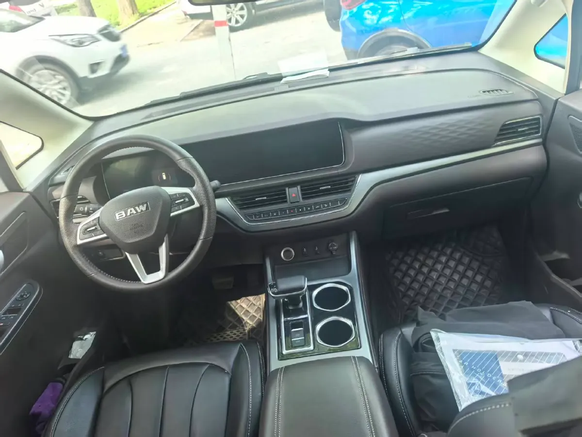 2023 BAW RuiSheng Trump M7 2.0L 144HP L4 8AT,autocango,china used car exporter,china ev exporter,chinese used car exporter,chinese used ev exporter