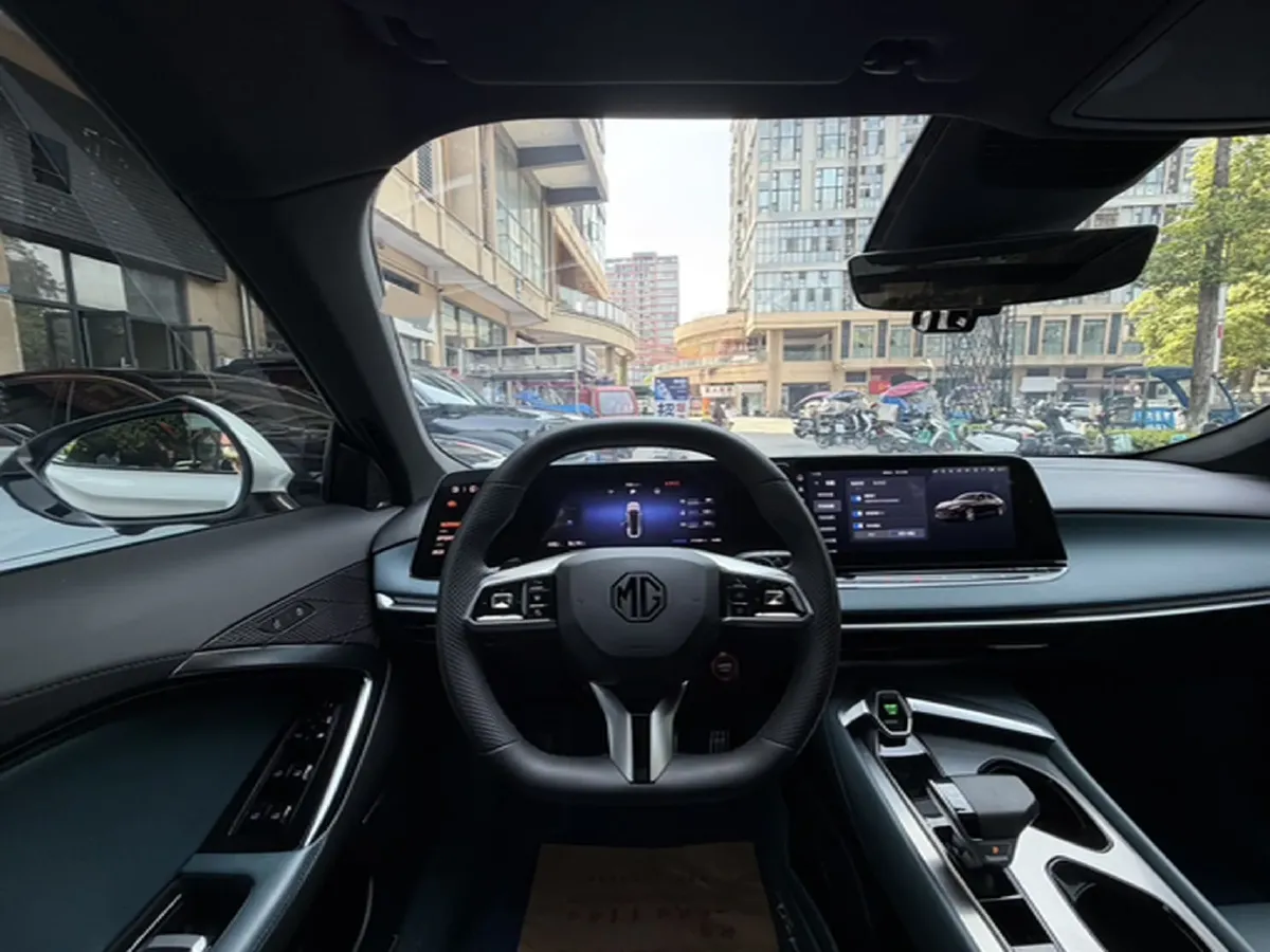 2023 MG 7 2.0T 261HP L4 9AT,autocango,china used car exporter,china ev exporter,chinese used car exporter,chinese used ev exporter