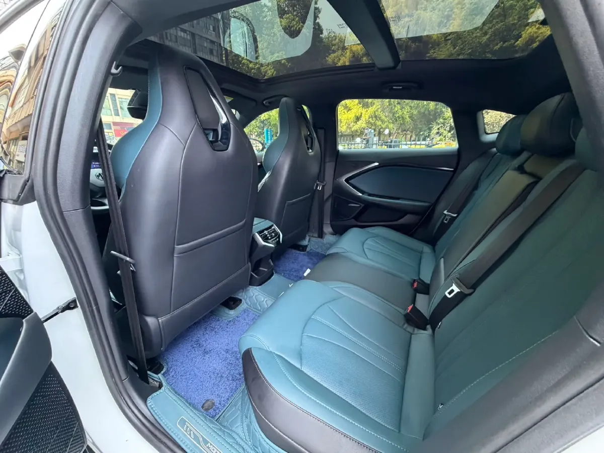 2023 MG 7 2.0T 261HP L4 9AT,autocango,china used car exporter,china ev exporter,chinese used car exporter,chinese used ev exporter