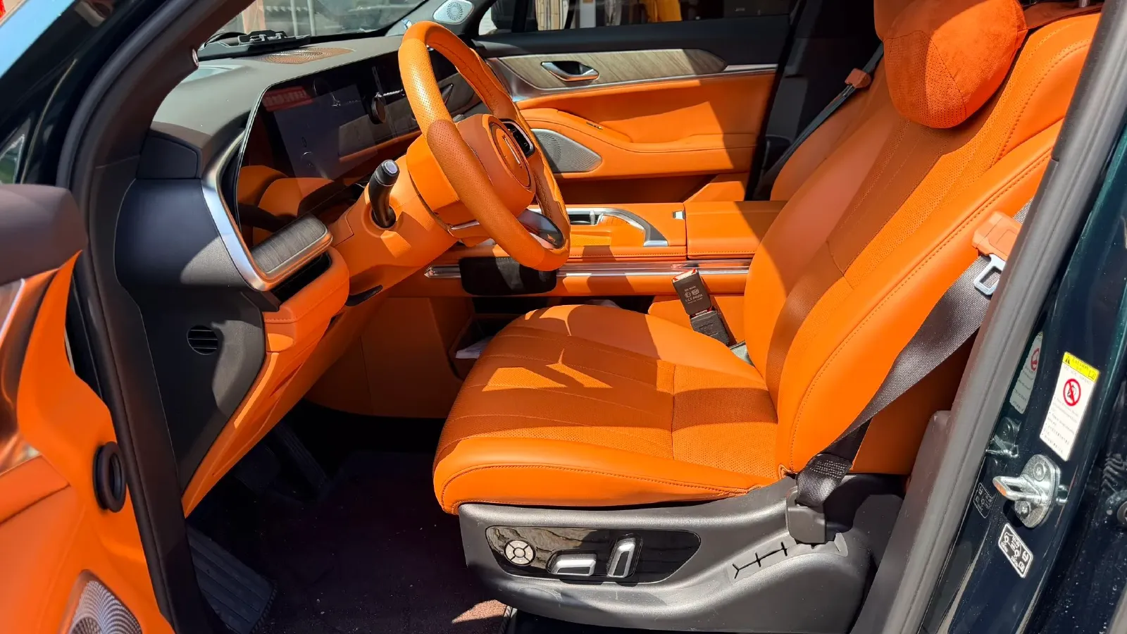 2023 WEY BlueMountain 1.5T 154HP L4 2DHT PHEV 44.5KWH,autocango,china used car exporter,china ev exporter,chinese used car exporter,chinese used ev exporter