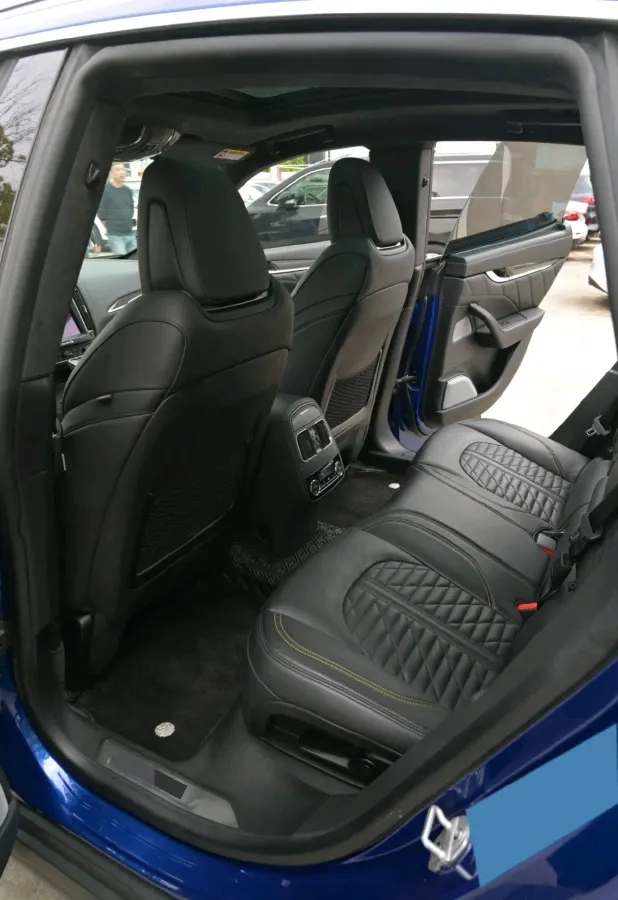 2019 Maserati Levante 3.8T 550HP V8 8AT,autocango,china used car exporter,china ev exporter,chinese used car exporter,chinese used ev exporter