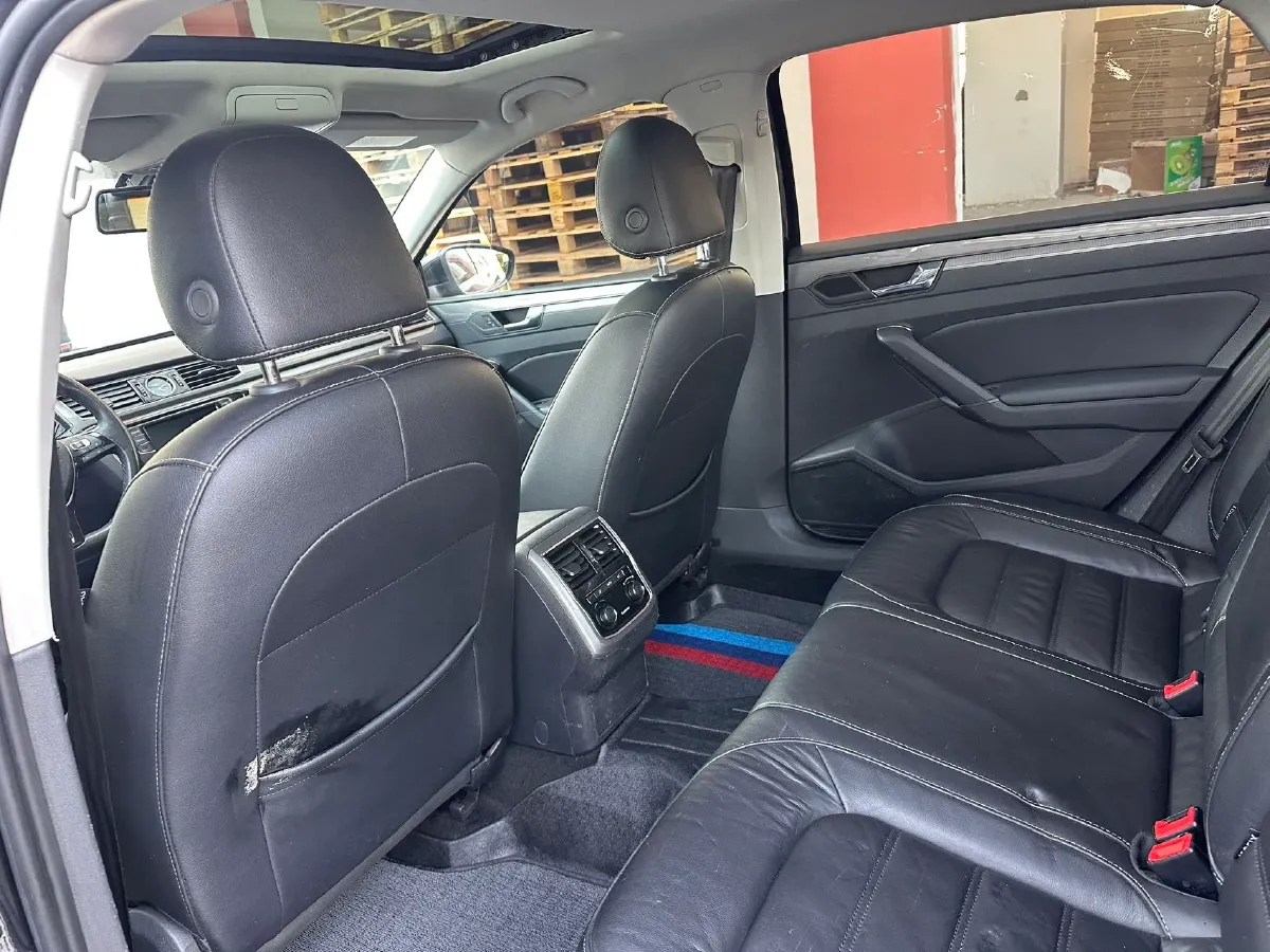 2017 Volkswagen Passat 1.4T 150HP L4 7DCT,autocango,china used car exporter,china ev exporter,chinese used car exporter,chinese used ev exporter