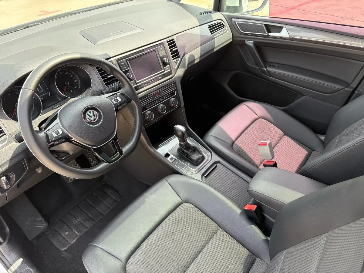 2018 Volkswagen Golf Sportsvan 1.4T 131HP L4 7DCT,autocango,china used car exporter,china ev exporter,chinese used car exporter,chinese used ev exporter