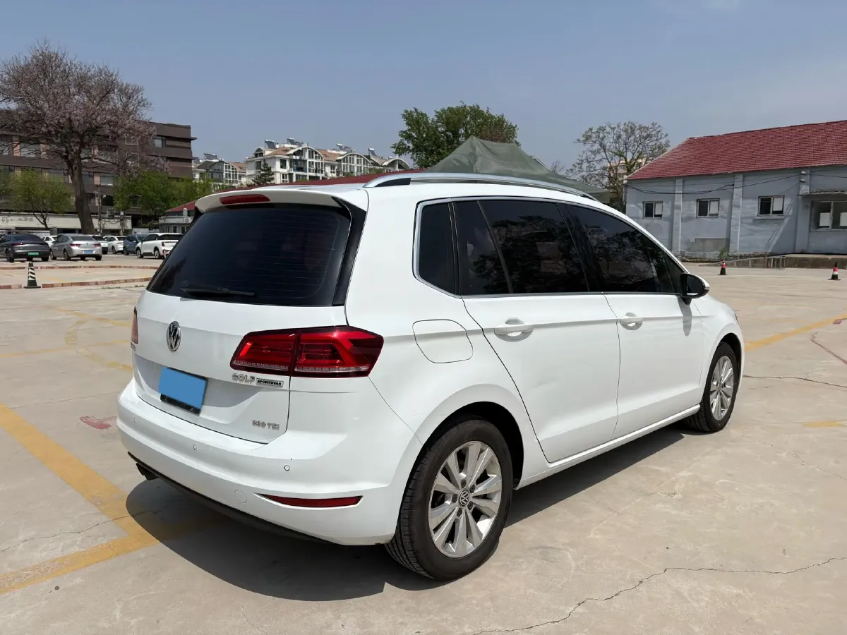 2018 Volkswagen Golf Sportsvan 1.4T 131HP L4 7DCT,autocango,china used car exporter,china ev exporter,chinese used car exporter,chinese used ev exporter