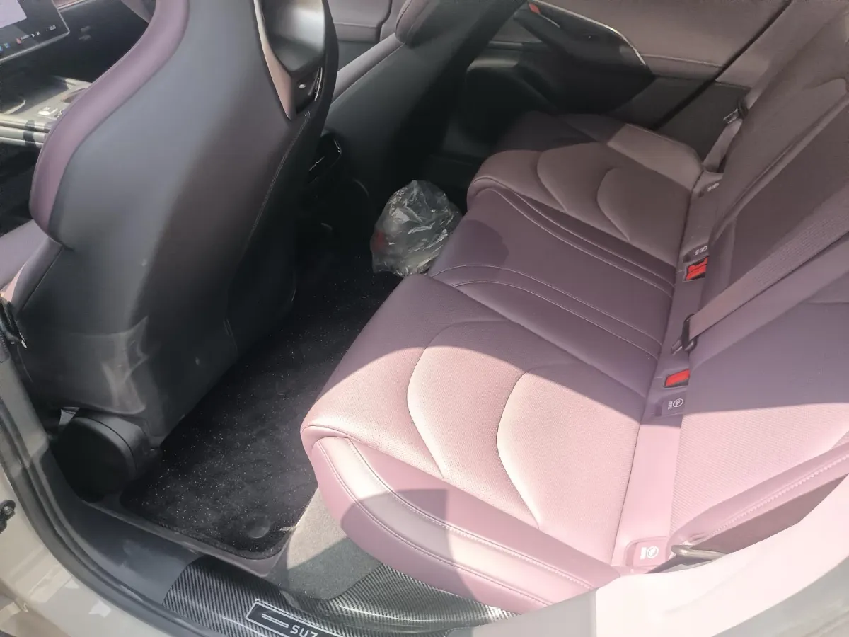 2024 MI SU7 BEV 73.6KWH,autocango,china used car exporter,china ev exporter,chinese used car exporter,chinese used ev exporter