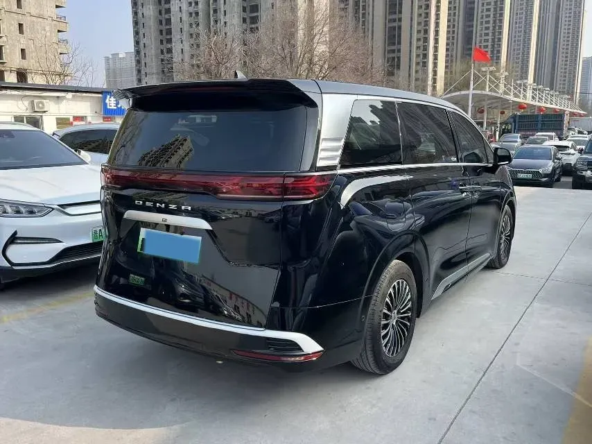 2024 Denza D9 1.5T 139HP L4 E-CVT PHEV 40KWH,autocango,china used car exporter,china ev exporter,chinese used car exporter,chinese used ev exporter