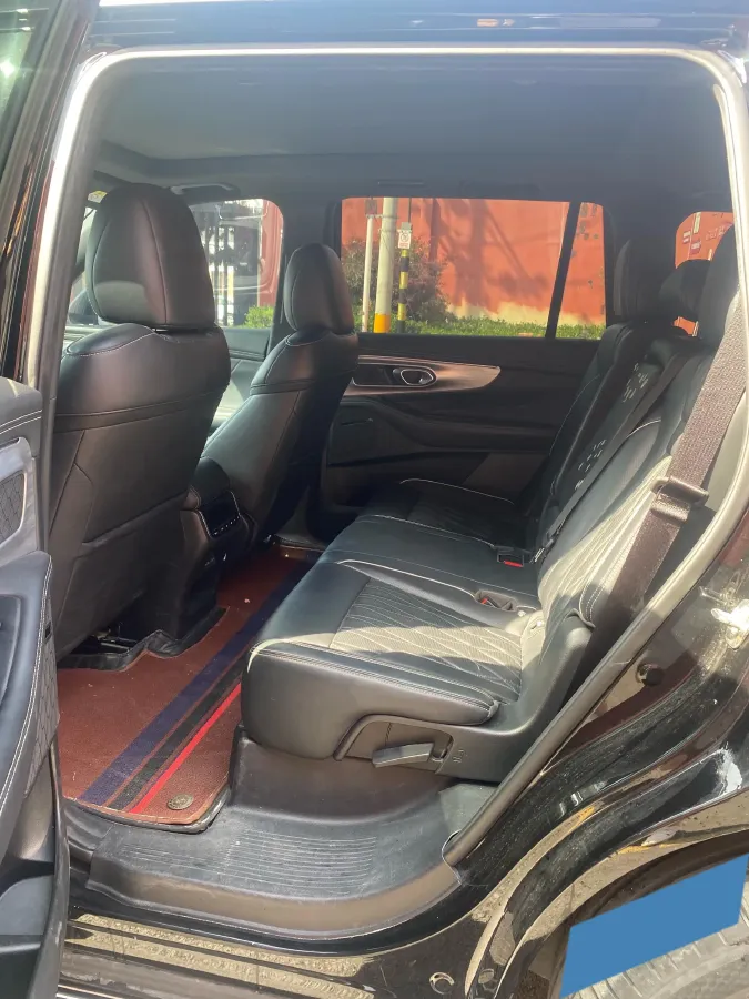 2022 GAC Trumpchi GS8 2.0T 252HP L4 8AT,autocango,china used car exporter,china ev exporter,chinese used car exporter,chinese used ev exporter