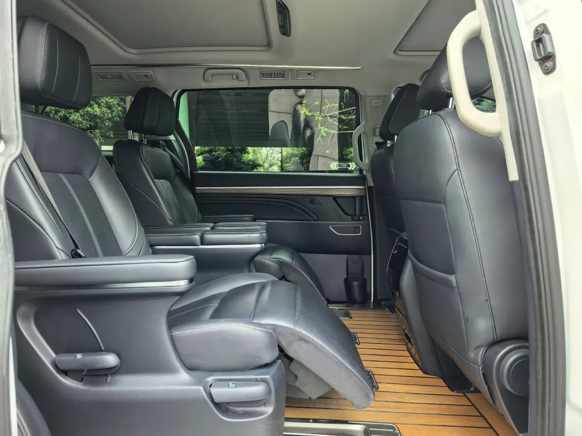 2023 GAC Trumpchi M8 2.0T 252HP L4 8AT,autocango,china used car exporter,china ev exporter,chinese used car exporter,chinese used ev exporter