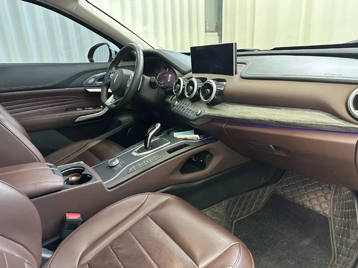 2020 WEY VV7 2.0T 227HP L4 7DCT,autocango,china used car exporter,china ev exporter,chinese used car exporter,chinese used ev exporter