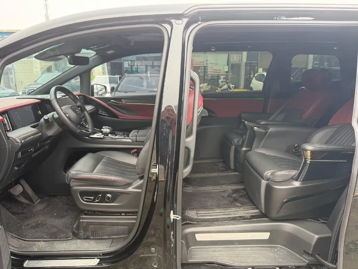 2024 GAC Trumpchi M8 2.0T 190HP L4 E-CVT Hybrid,autocango,china used car exporter,china ev exporter,chinese used car exporter,chinese used ev exporter