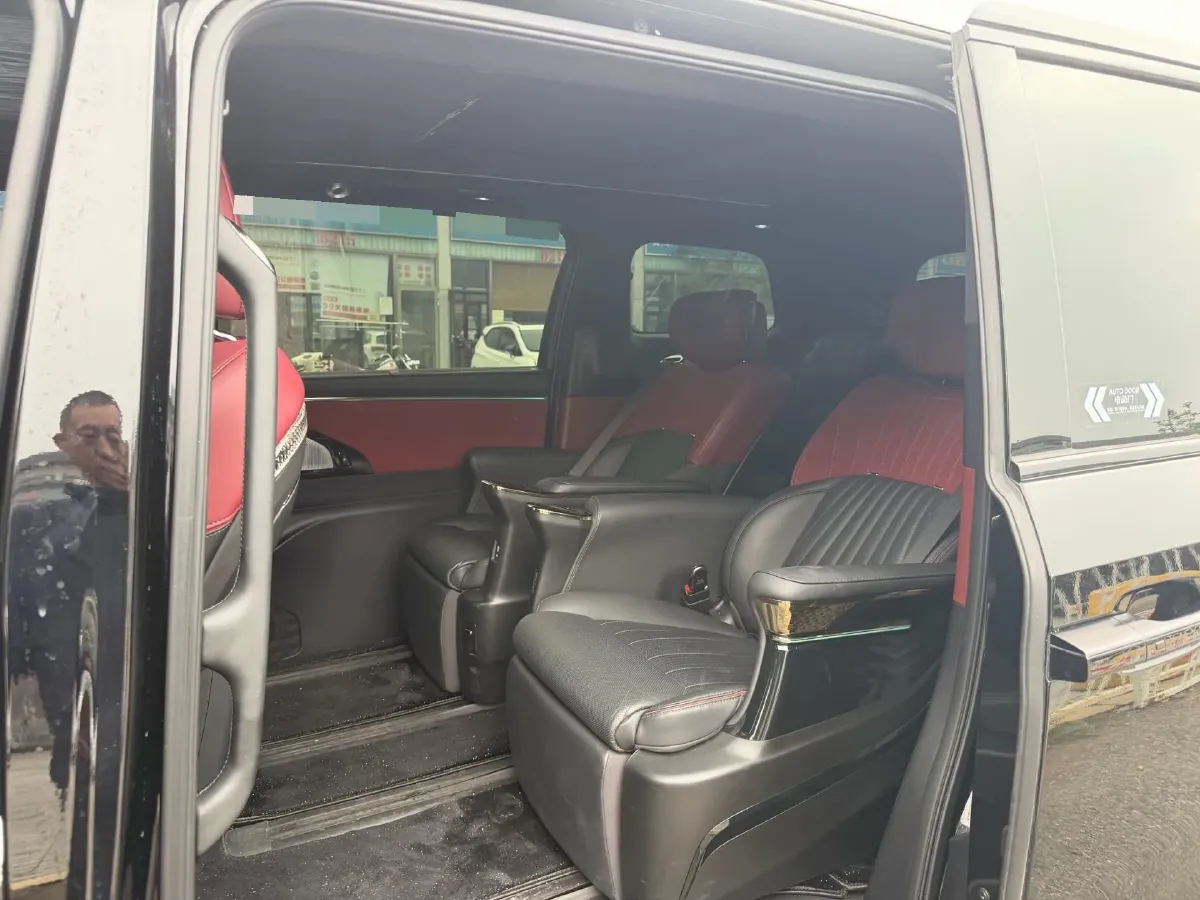 2024 GAC Trumpchi M8 2.0T 190HP L4 E-CVT Hybrid,autocango,china used car exporter,china ev exporter,chinese used car exporter,chinese used ev exporter