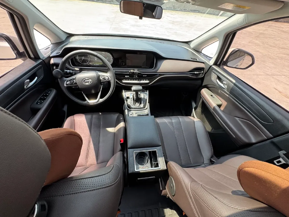 2021 GAC Trumpchi M6 1.5T 169HP L4 7DCT,autocango,china used car exporter,china ev exporter,chinese used car exporter,chinese used ev exporter