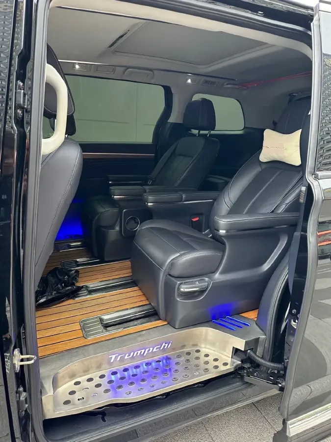 2021 GAC Trumpchi M8 2.0T 252HP L4 8AT,autocango,china used car exporter,china ev exporter,chinese used car exporter,chinese used ev exporter