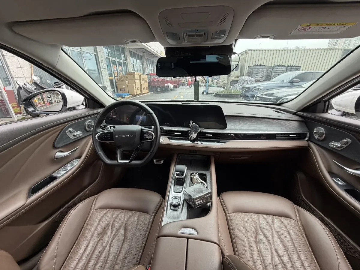 2024 Chery Arrizo 8 2.0T 254HP L4 7DCT,autocango,china used car exporter,china ev exporter,chinese used car exporter,chinese used ev exporter