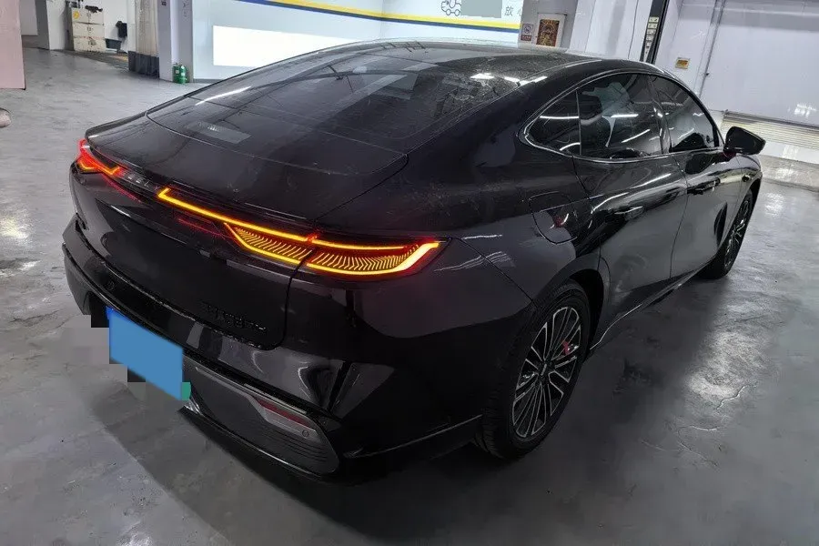 2025 Geely Galaxy Starshine 8 1.5L 112HP L4 1DHT PHEV,autocango,china used car exporter,china ev exporter,chinese used car exporter,chinese used ev exporter