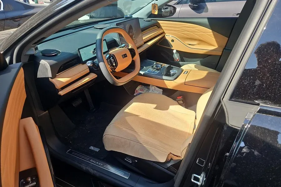 2025 Geely Galaxy Starshine 8 1.5L 112HP L4 1DHT PHEV,autocango,china used car exporter,china ev exporter,chinese used car exporter,chinese used ev exporter