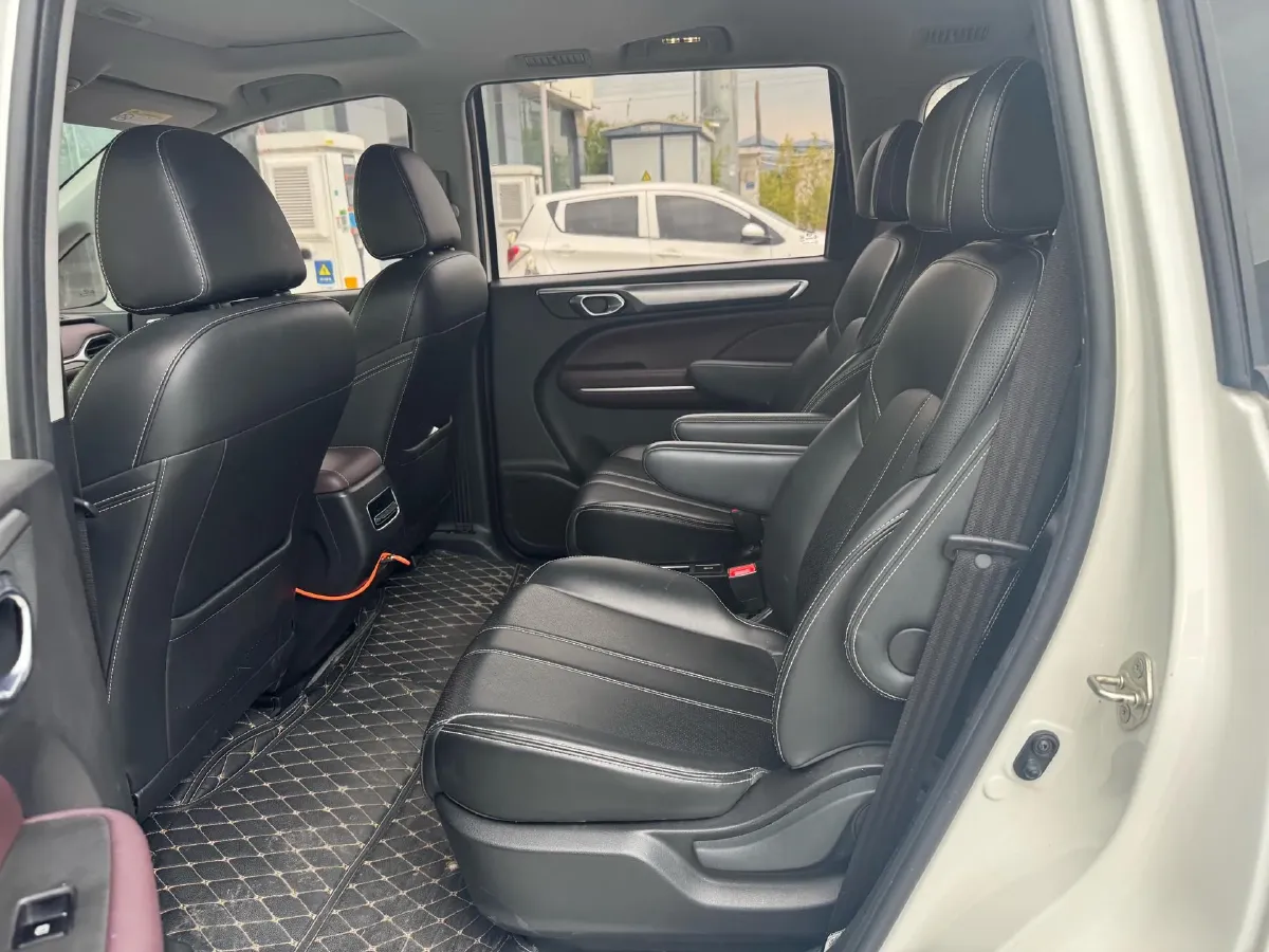 2021 GAC Trumpchi M6 1.5T 169HP L4 7DCT,autocango,china used car exporter,china ev exporter,chinese used car exporter,chinese used ev exporter