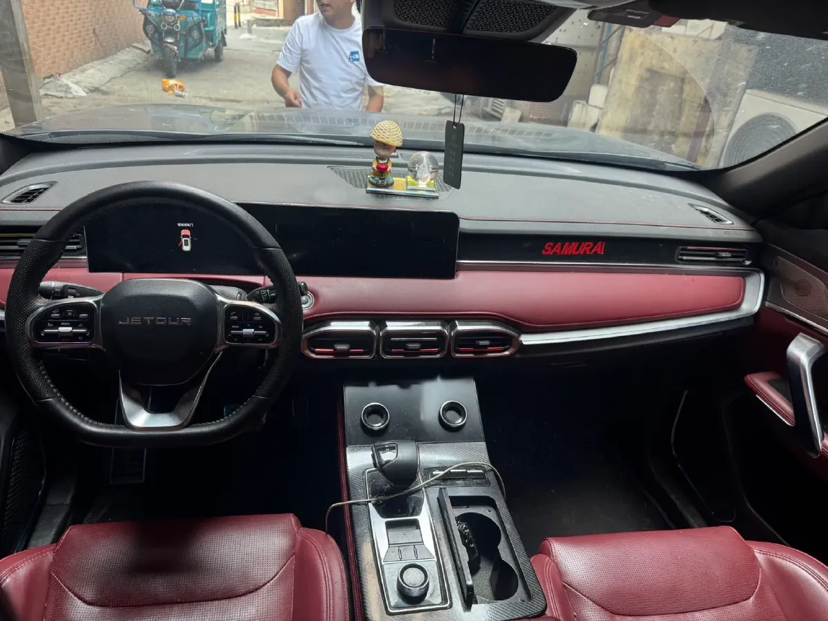 2021 Chery Tiggo 8 Plus 1.6T 197HP L4 7DCT,autocango,china used car exporter,china ev exporter,chinese used car exporter,chinese used ev exporter