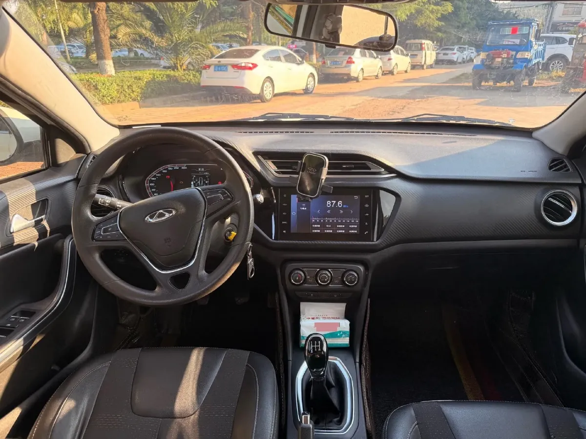 2020 Chery Tiggo 3x 1.5L 116HP L4 5MT,autocango,china used car exporter,china ev exporter,chinese used car exporter,chinese used ev exporter