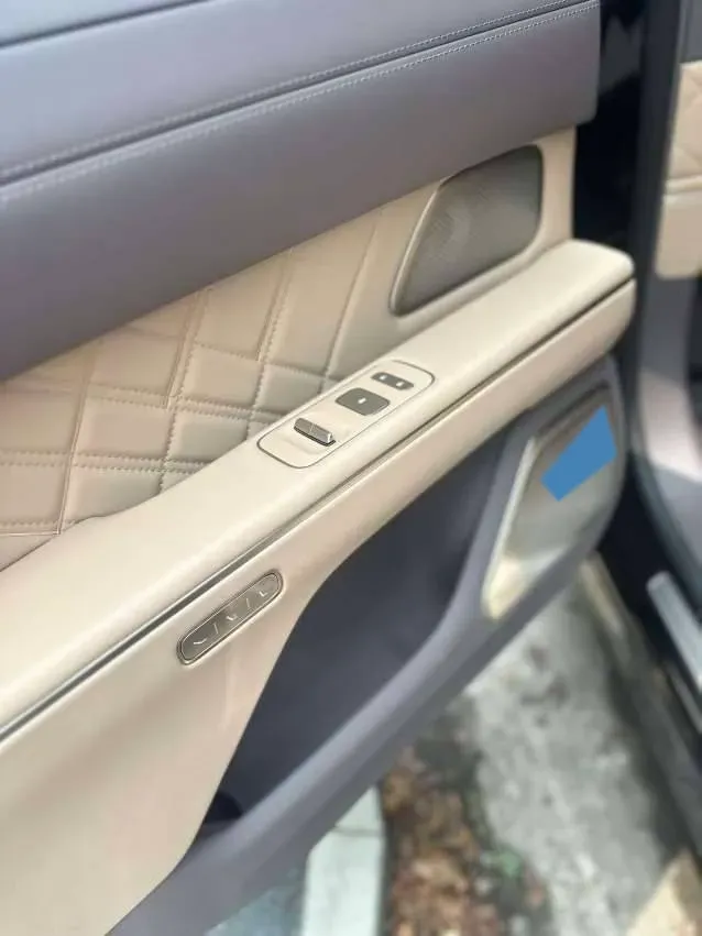 2025 NIO ET9 BEV 100KWH,autocango,china used car exporter,china ev exporter,chinese used car exporter,chinese used ev exporter