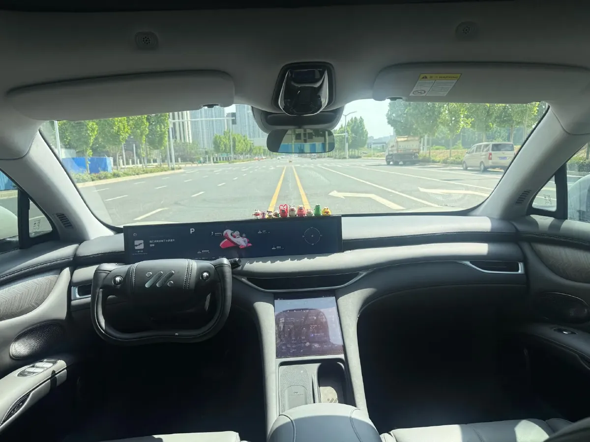 2025 IM LS6 BEV 83KWH,autocango,china used car exporter,china ev exporter,chinese used car exporter,chinese used ev exporter