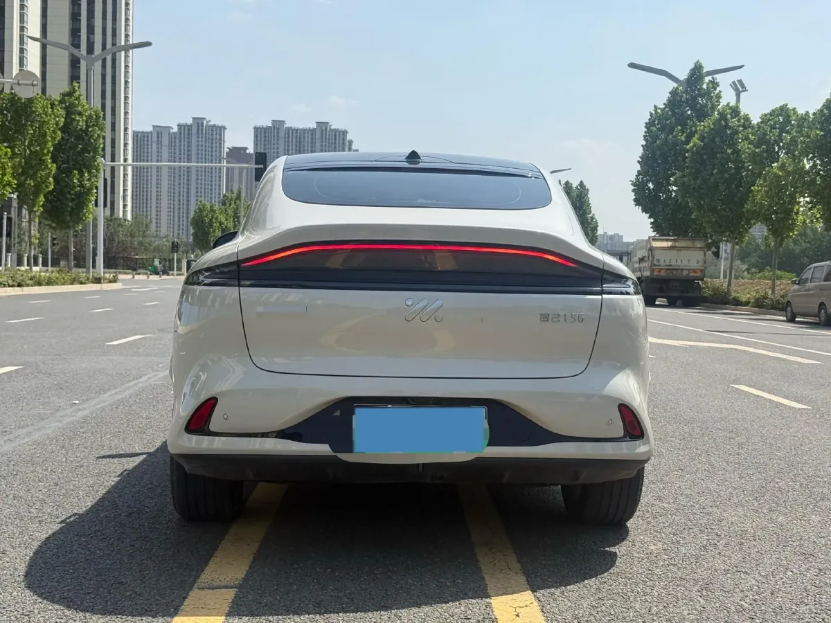 2025 IM LS6 BEV 83KWH,autocango,china used car exporter,china ev exporter,chinese used car exporter,chinese used ev exporter
