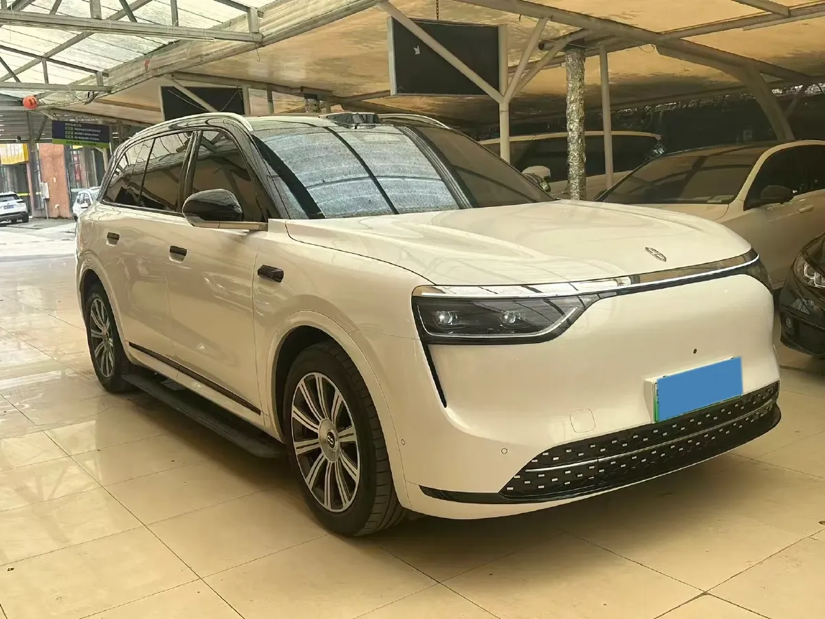 2025 AITO AITO M8 REEV 160HP REEV 53.4KWH,autocango,china used car exporter,china ev exporter,chinese used car exporter,chinese used ev exporter