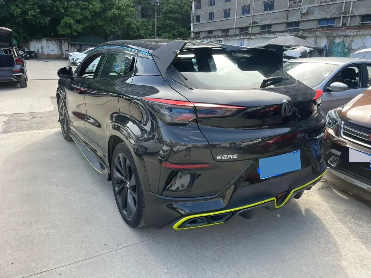 2022 ChangAn UNI-T 1.5T 188HP L4 7DCT,autocango,china used car exporter,china ev exporter,chinese used car exporter,chinese used ev exporter