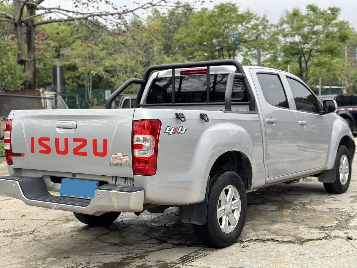 2024 Isuzu RE-MAX Jim 2.8T 120HP L4 5MT,autocango,china used car exporter,china ev exporter,chinese used car exporter,chinese used ev exporter