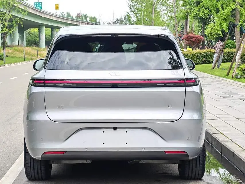 2024 Li L6 Range Extended 154HP L4 REEV 36.8KWH,autocango,china used car exporter,china ev exporter,chinese used car exporter,chinese used ev exporter