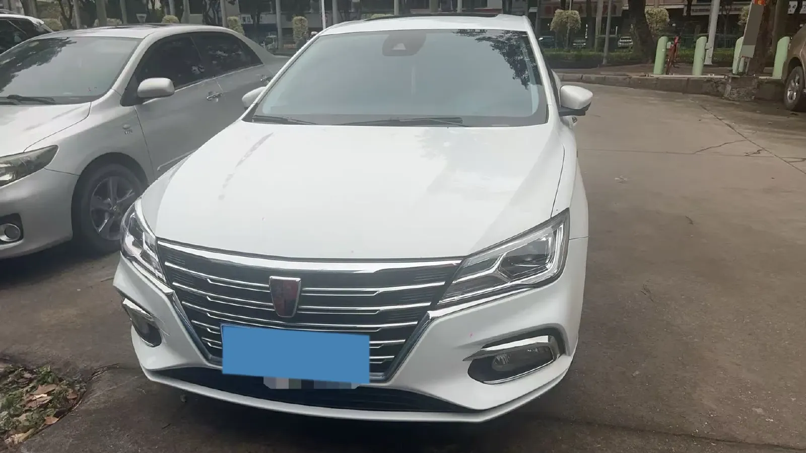 2019 Roewe i5 1.5T 169HP L4 7DCT,autocango,china used car exporter,china ev exporter,chinese used car exporter,chinese used ev exporter