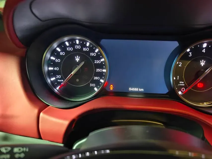 2022 Audi Q7 2.0T 245HP L4 8AT,autocango,china used car exporter,china ev exporter,chinese used car exporter,chinese used ev exporter