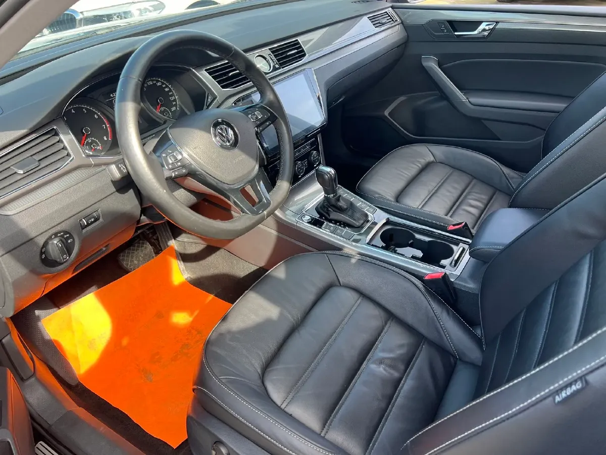 2017 Volkswagen Passat 1.8T 180HP L4 7DCT,autocango,china used car exporter,china ev exporter,chinese used car exporter,chinese used ev exporter