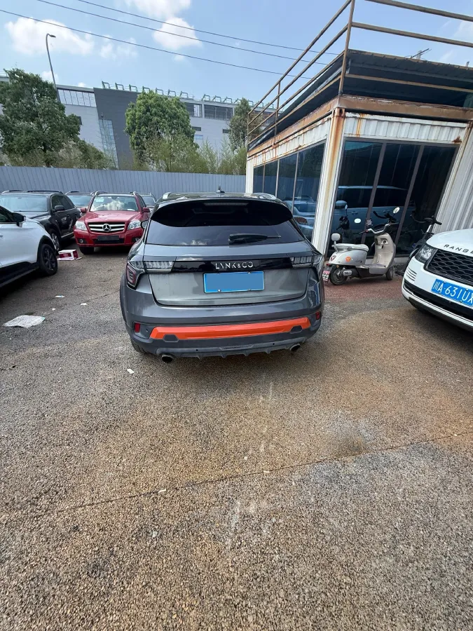 2018 Toyota C-HR 2.0L 171HP L4 CVT,autocango,china used car exporter,china ev exporter,chinese used car exporter,chinese used ev exporter