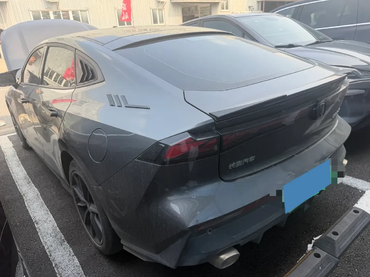 2023 ChangAn UNI-V iDD 1.5T 170HP L4 6TCT PHEV 18.4KWH,autocango,china used car exporter,china ev exporter,chinese used car exporter,chinese used ev exporter