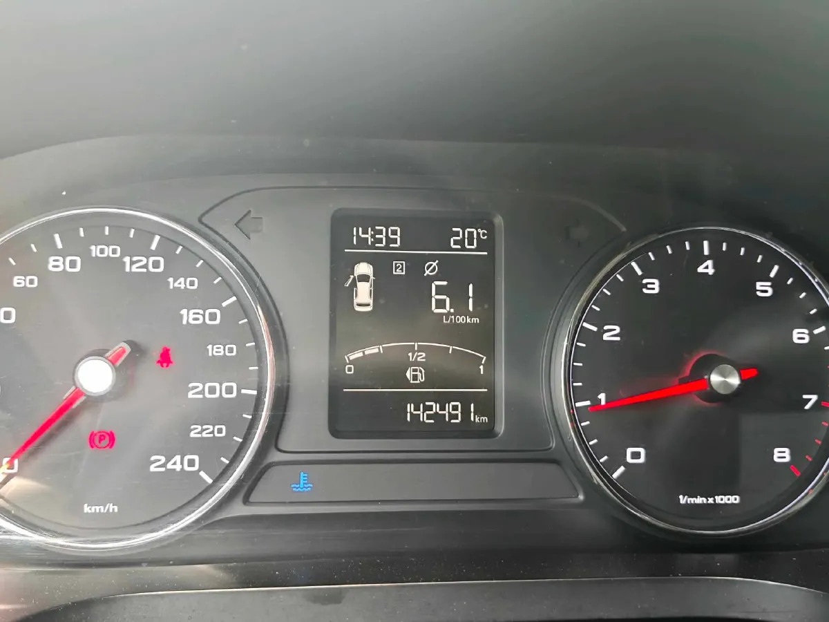 2018 DongFeng Aeolus AX7 1.4T 140HP L4 5MT,autocango,china used car exporter,china ev exporter,chinese used car exporter,chinese used ev exporter