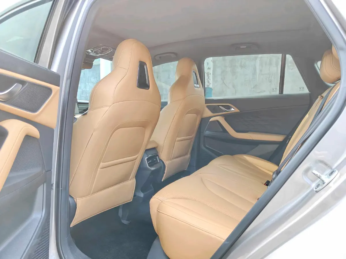 2023 Roewe RX5 1.5T 188HP L4 7DCT,autocango,china used car exporter,china ev exporter,chinese used car exporter,chinese used ev exporter