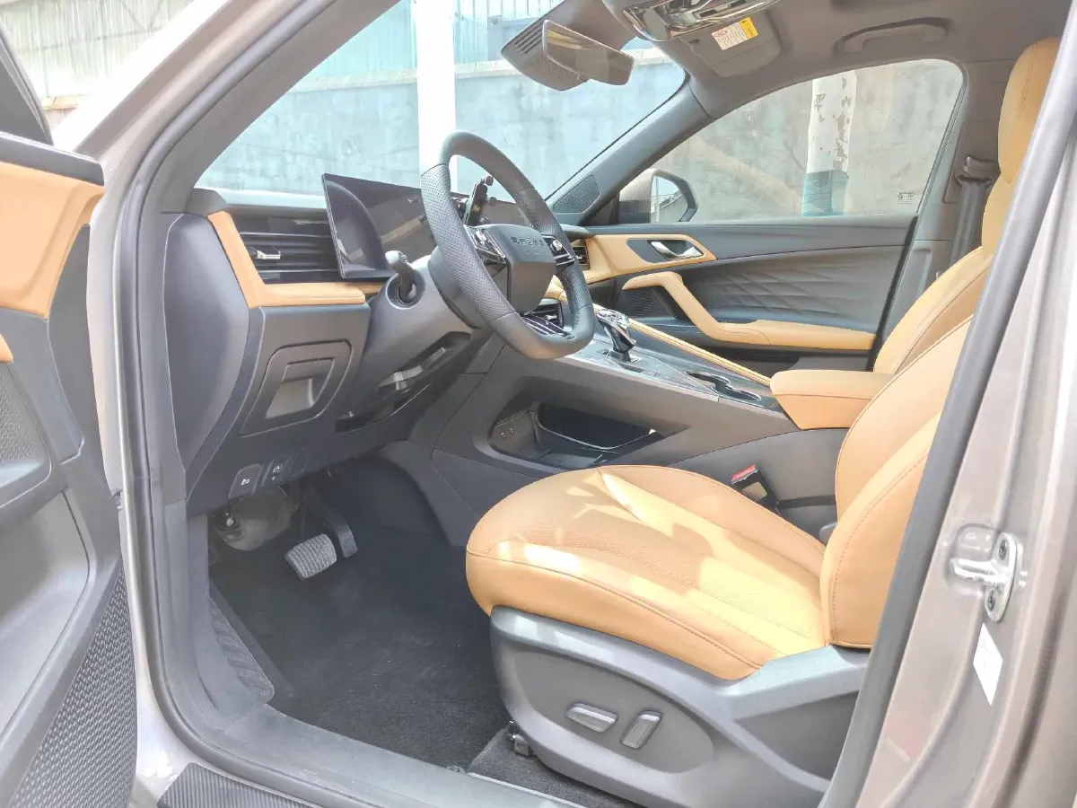 2023 Roewe RX5 1.5T 188HP L4 7DCT,autocango,china used car exporter,china ev exporter,chinese used car exporter,chinese used ev exporter