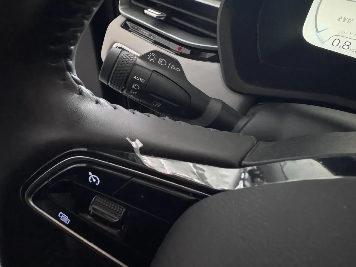 2022 Geely Emgrand 1.5L 114HP L4 CVT,autocango,china used car exporter,china ev exporter,chinese used car exporter,chinese used ev exporter