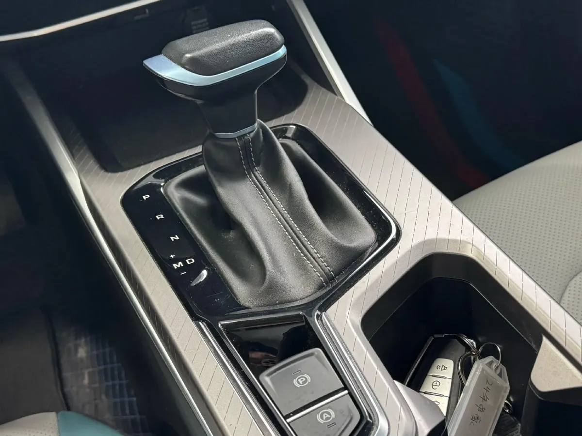 2022 Geely Emgrand 1.5L 114HP L4 CVT,autocango,china used car exporter,china ev exporter,chinese used car exporter,chinese used ev exporter