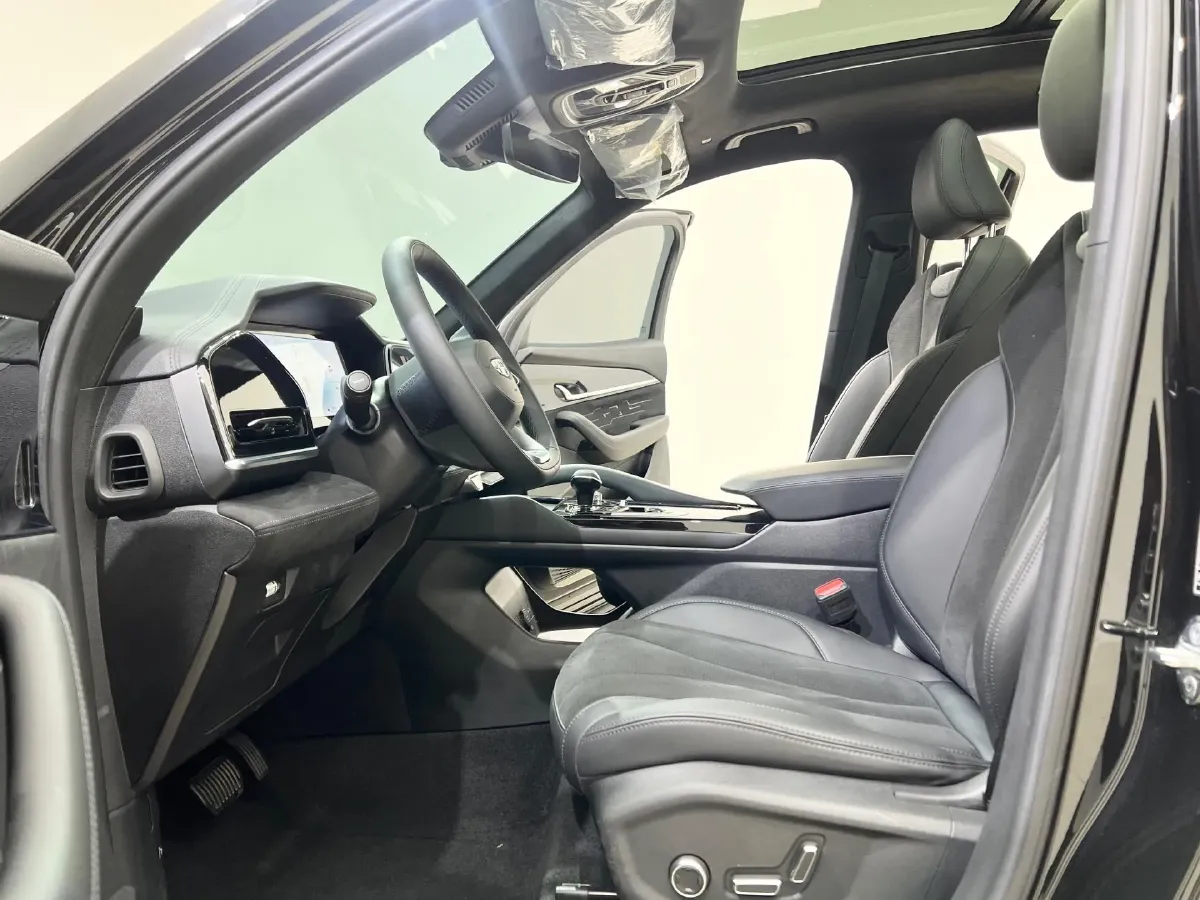 2024 Geely Monjaro 2.0T 238HP L4 8AT,autocango,china used car exporter,china ev exporter,chinese used car exporter,chinese used ev exporter