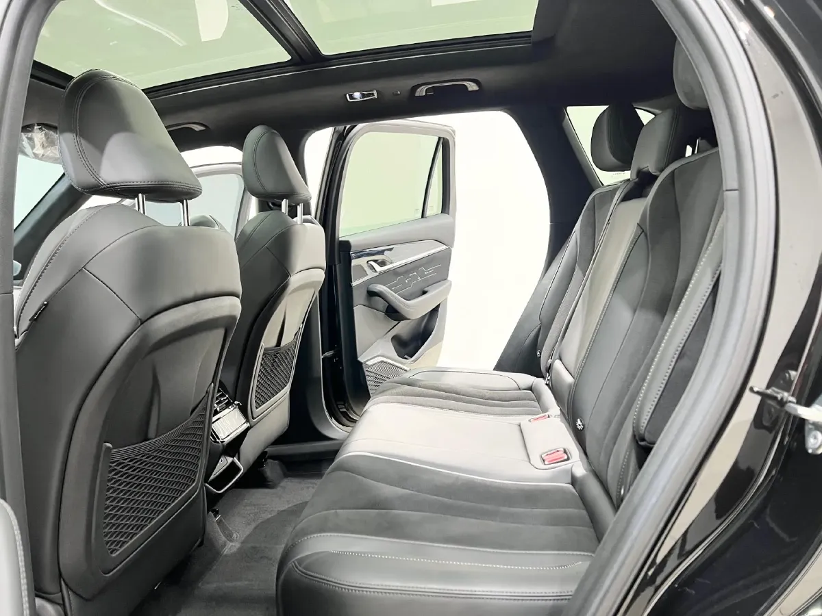 2024 Geely Monjaro 2.0T 238HP L4 8AT,autocango,china used car exporter,china ev exporter,chinese used car exporter,chinese used ev exporter