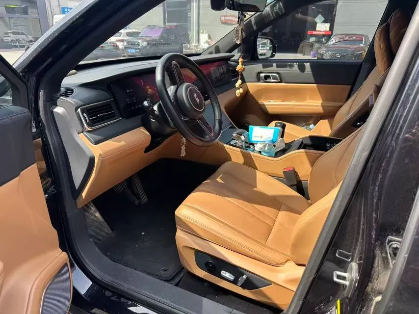 2020 Li ONE Range Extended 131HP REEV 40.5KWH,autocango,china used car exporter,china ev exporter,chinese used car exporter,chinese used ev exporter