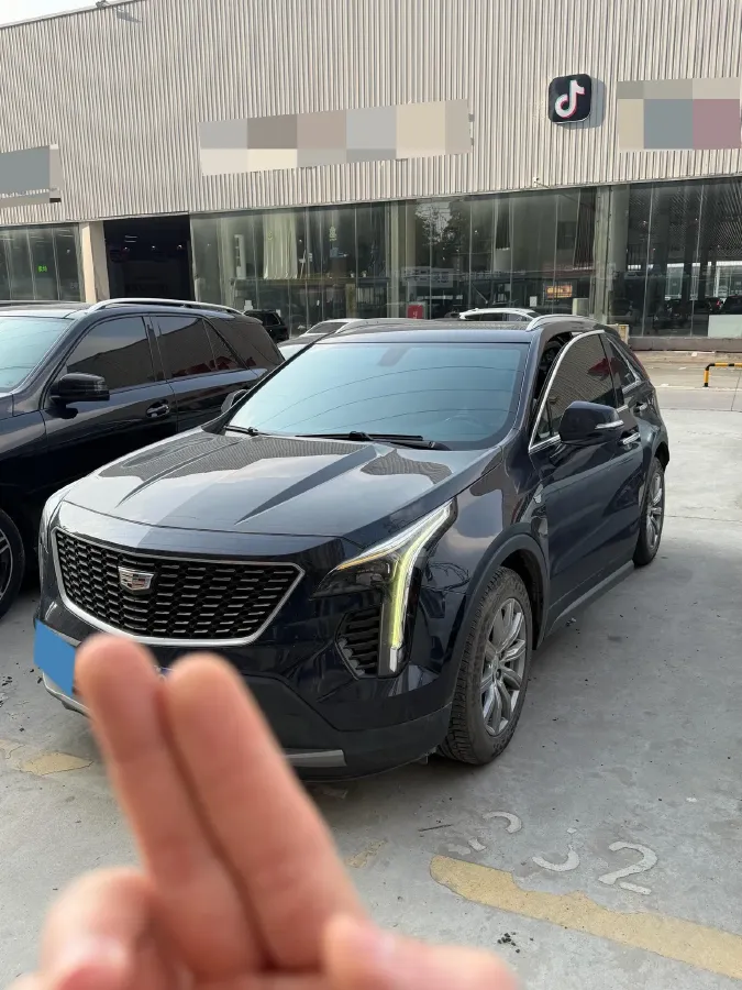 2020 Cadillac XT4 2.0T 241HP L4 9AT,autocango,china used car exporter,china ev exporter,chinese used car exporter,chinese used ev exporter